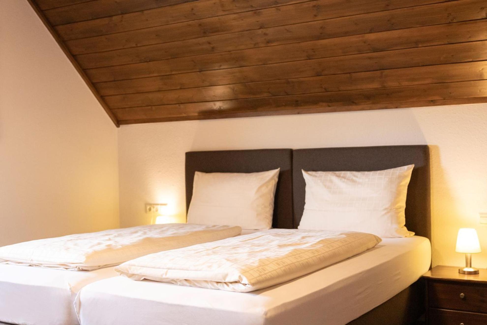 Altbau Gasthaus Amboss Grunkraut Εξωτερικό φωτογραφία